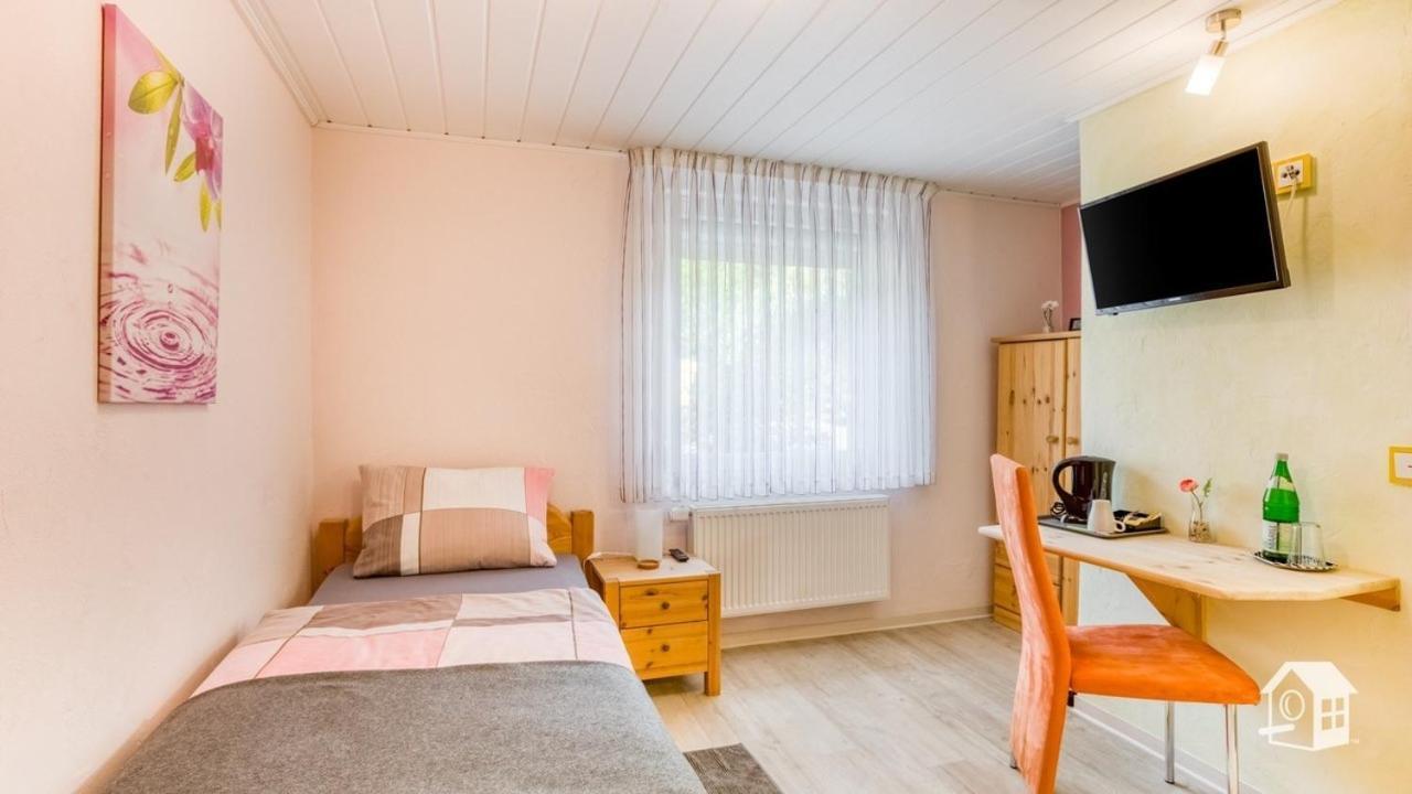 Pension Zum Rothaarsteig Netphen Bagian luar foto